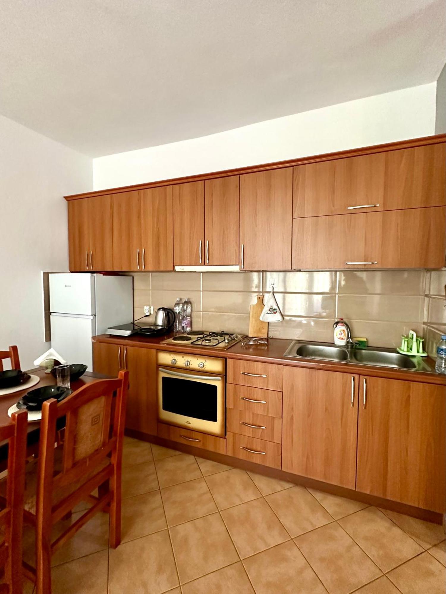 Apartment Ermest ,kavaje Rock